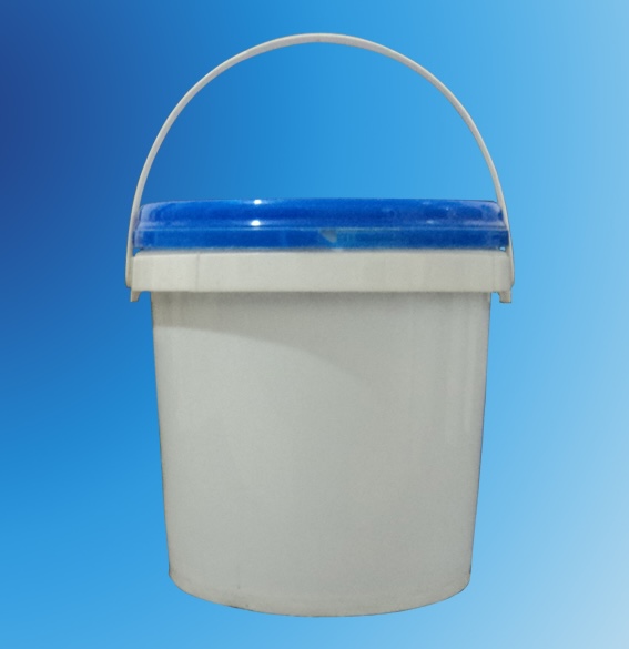 Secchio in plastica da 5 litri: perché la plastica HDPE è ampiamente impiegata per i contenitori da imballaggio industriale?